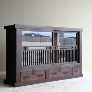Solid wood mizuya tansu (traditional Japanese kitchen cabinet), Japanese style with senbon-kōshi (thousand-lattice design)